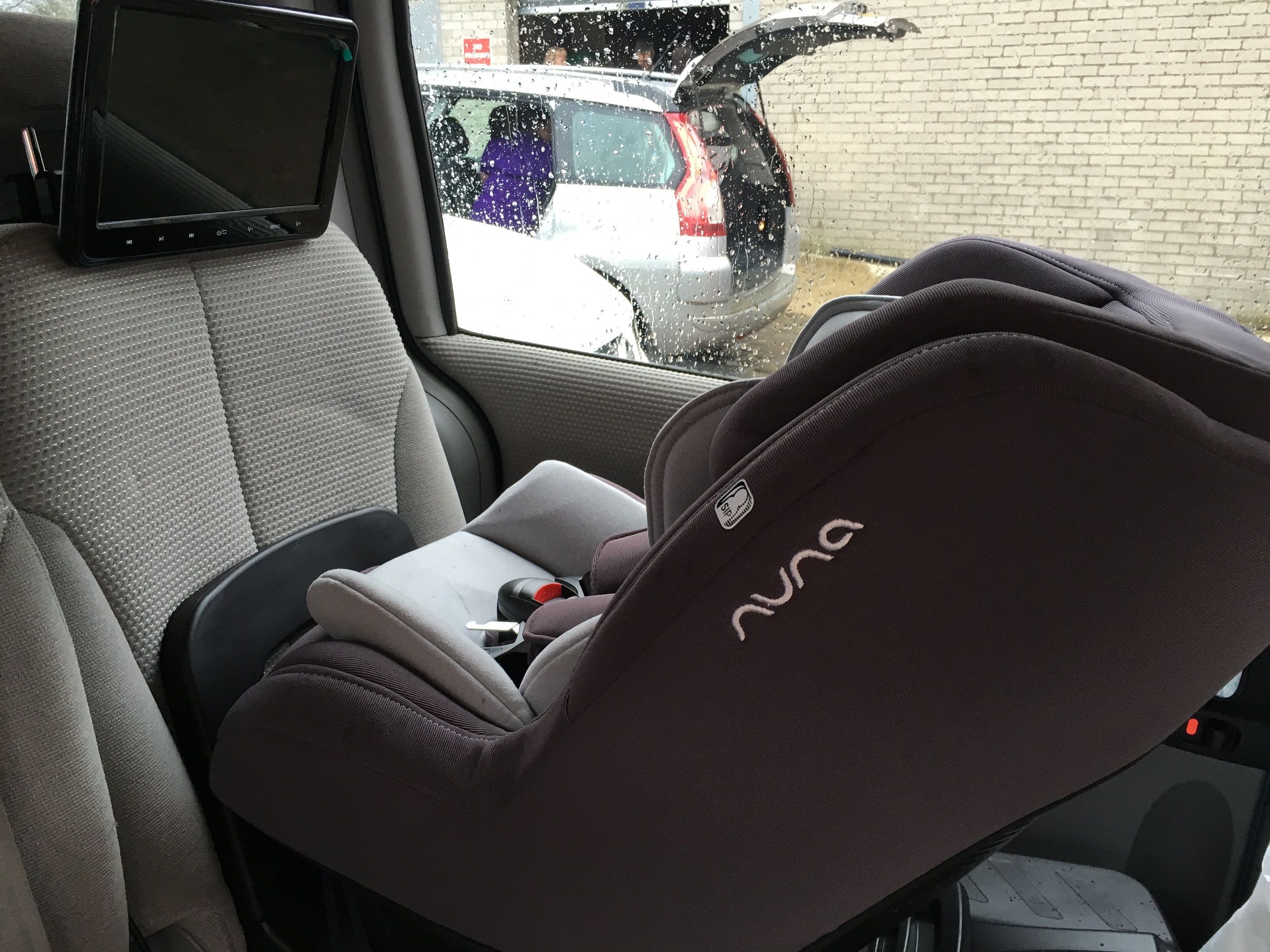 Nuna Rebl Review